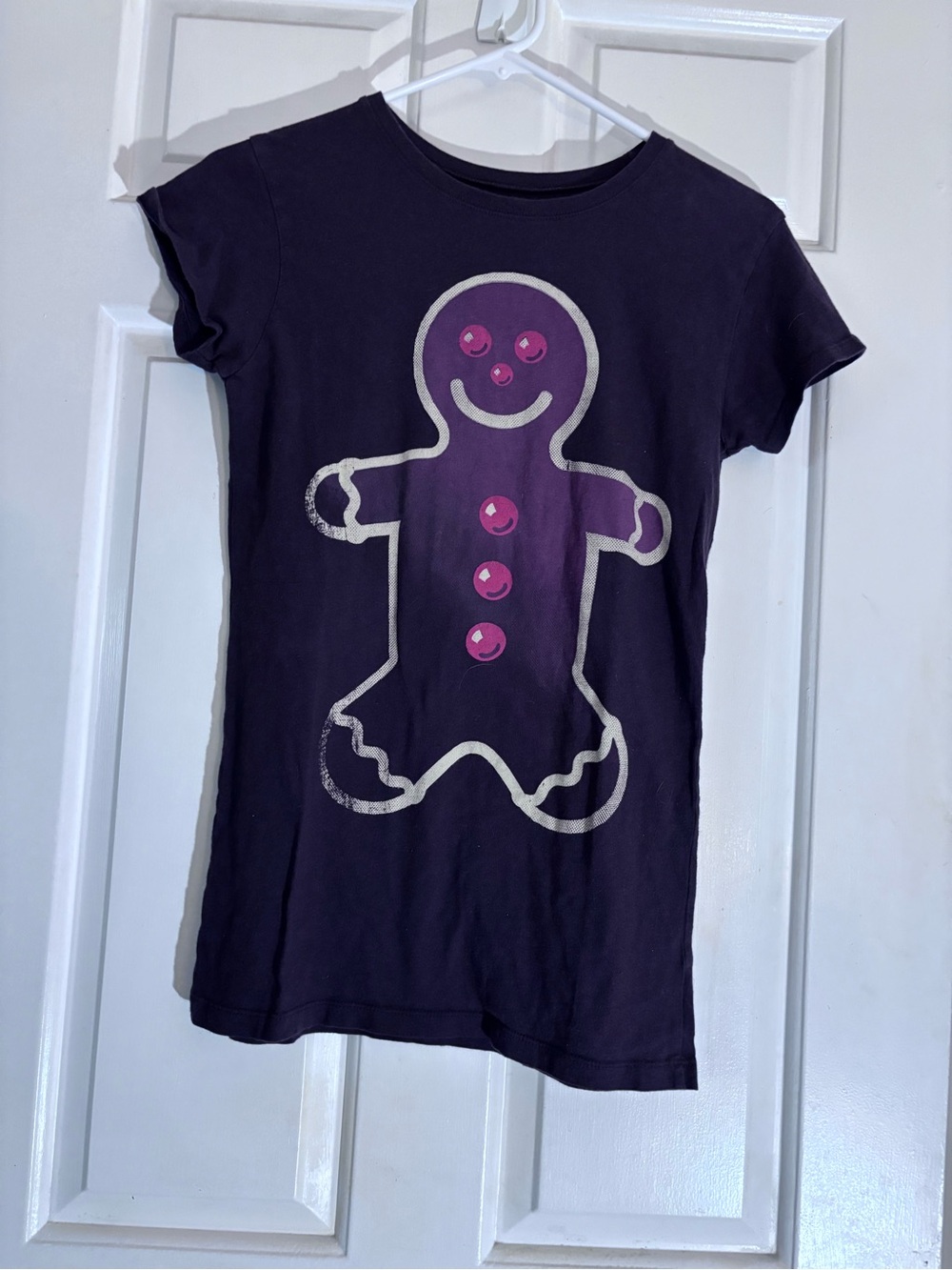 L.O.L. Vintage brown Short Sleeve Gingerbread Tee with red Accents